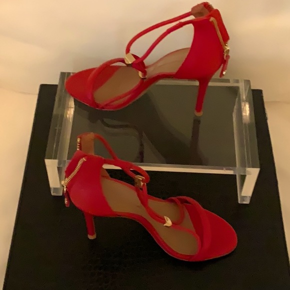 BCBG red leather strap sexy heel - Picture 1 of 3